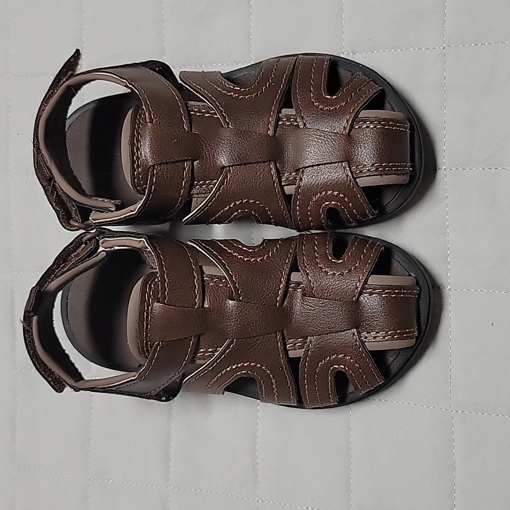 Boy's Carter's sandles